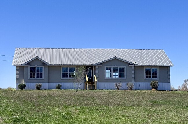 Foto del edificio - 3690 Old Airport Rd