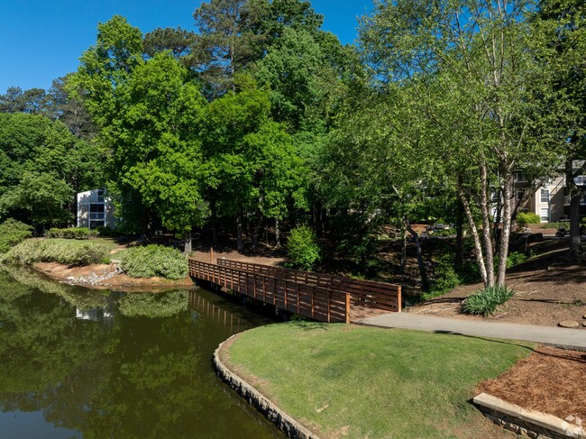 Lago en el lugar con puente - Lake House at Martin's Landing