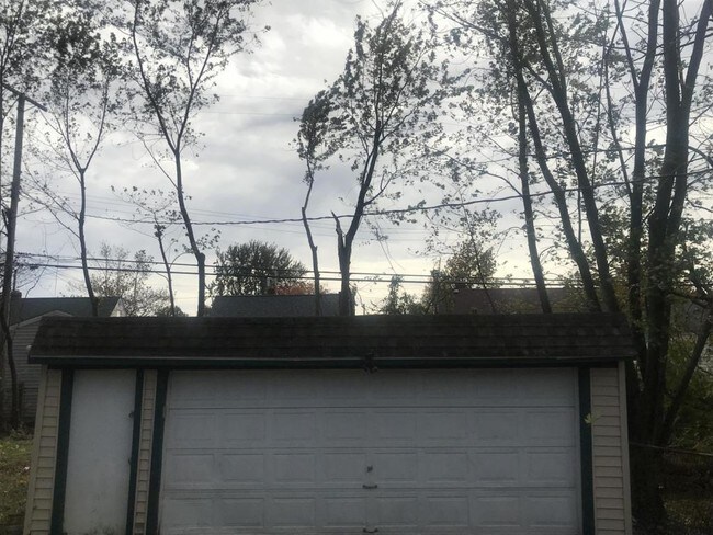 Building Photo - 17106 Lotus Drive