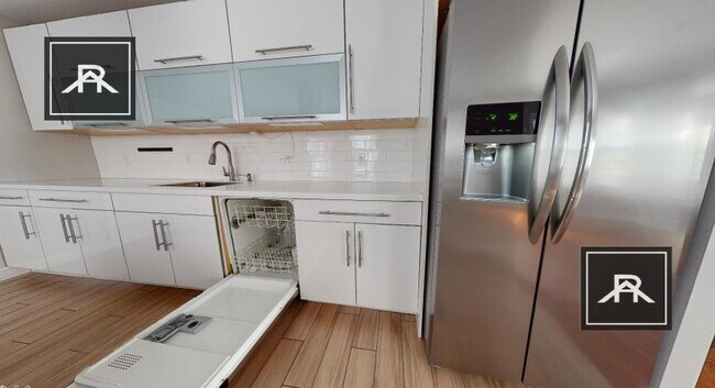 Building Photo - 3 bedroom in Cambridge MA 02139