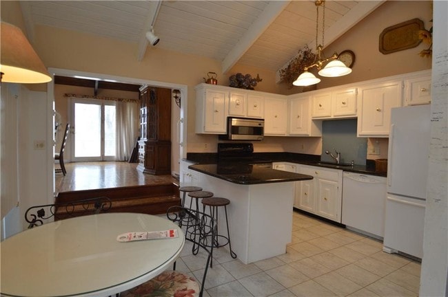 Building Photo - 10 Anna Olivo Ct
