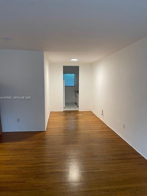 Foto del edificio - 9300 E Bay Harbor Dr