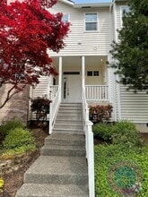 Building Photo - 14485 SE Oregon Trail Dr