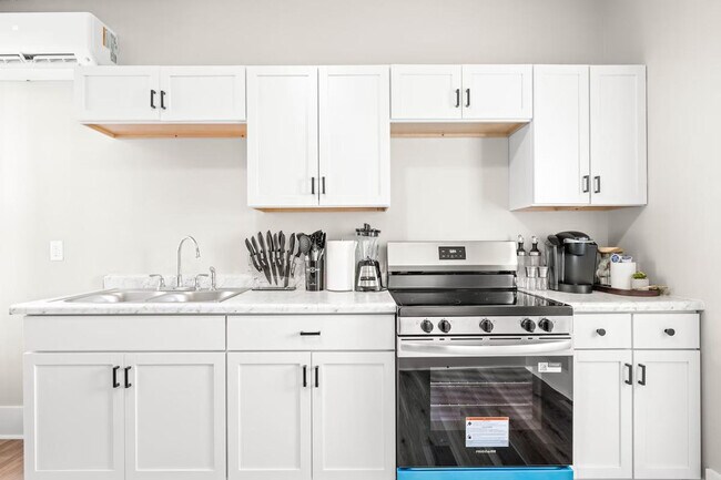 Foto del edificio - 639 Maple St