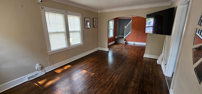 Foto del edificio - 3358 N Upton Ave