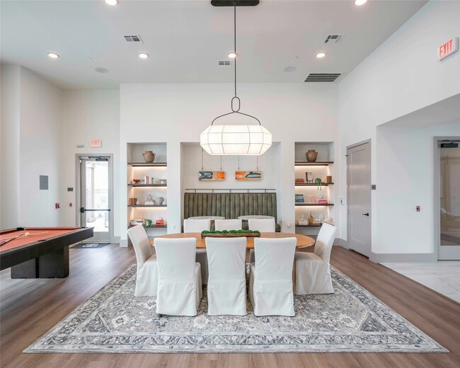 Foto del edificio - 13958 Cottingham Rd