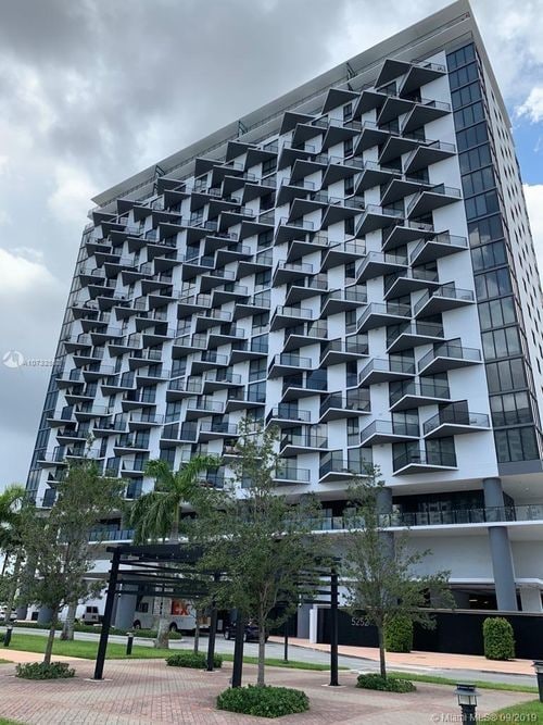 Building Photo - 5252 Paseo Blvd