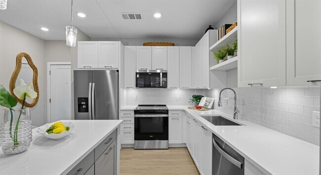 Building Photo - 32475 Sugarplum Lp