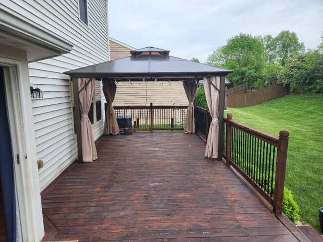 Building Photo - 473 Harrison Woods Ct