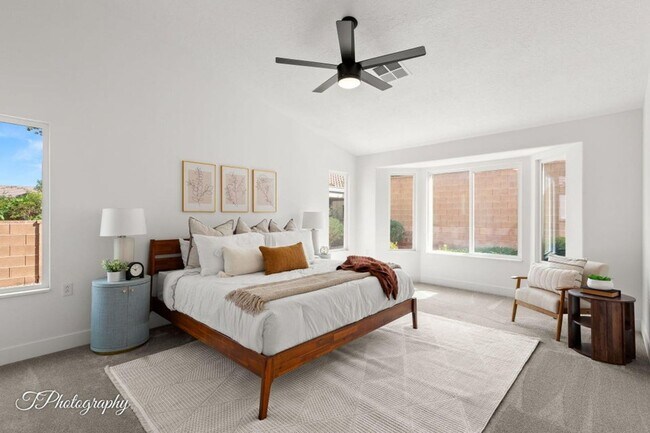 Foto del edificio - 1673 Warm River Dr