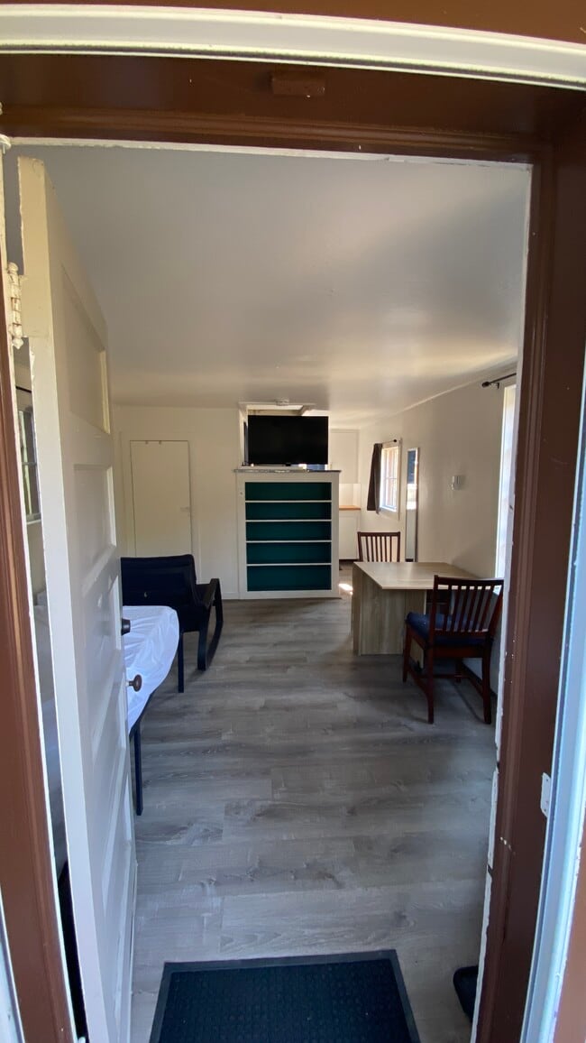 main space - 132 NW 30th St