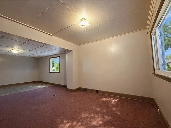 Foto del edificio - 407 Mitchell Ave