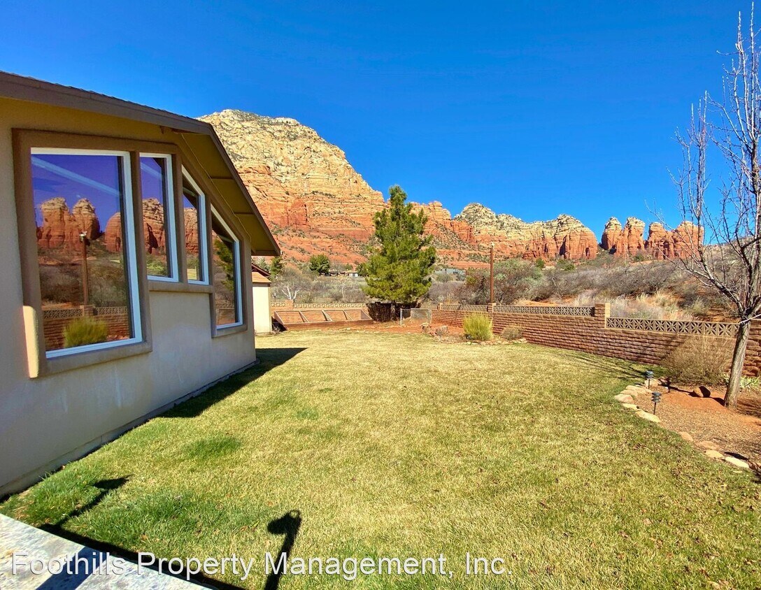Primary Photo - 3 br, 2 bath House - 30 Leisure Court