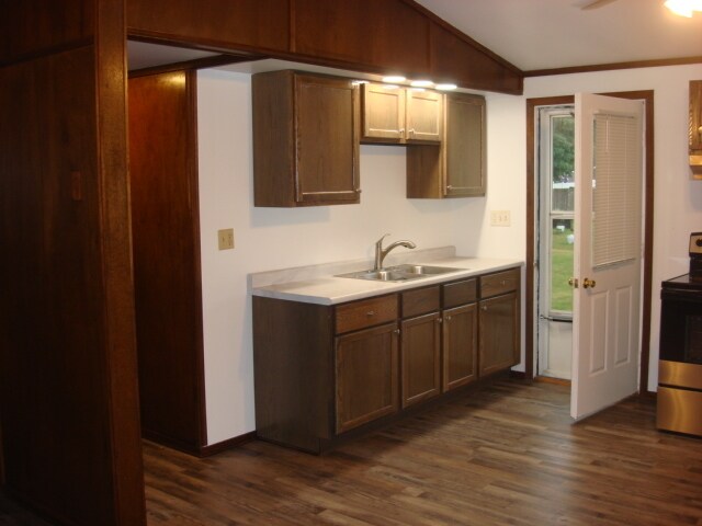 Building Photo - 408 22nd Ave