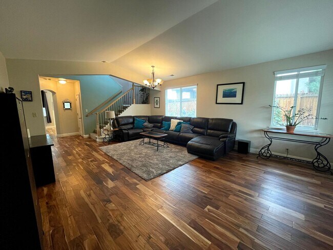 Building Photo - 2509 Whitney Oaks Ln