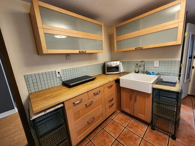 Building Photo - 410 Wayne Street, Unit Carriage House