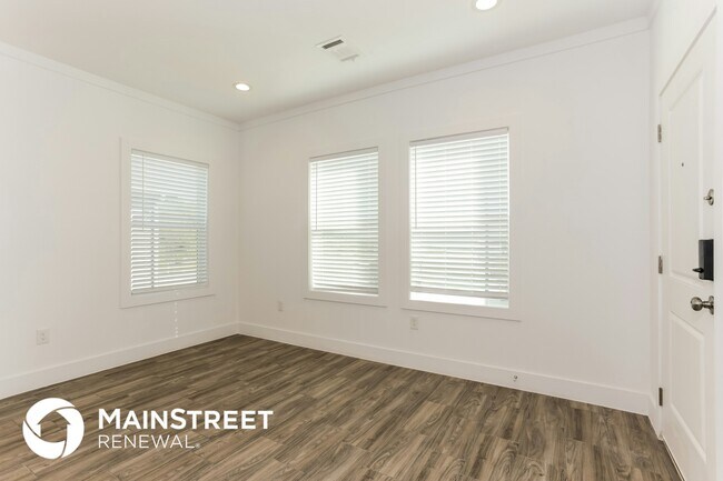 Foto del edificio - 2112 Belzise Terrace