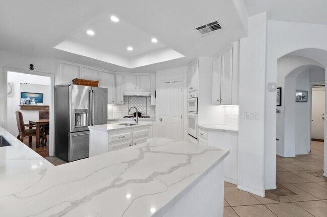 Building Photo - 4008 Dee Dee Ct