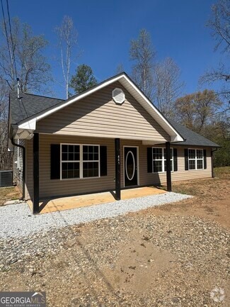 Building Photo - 461 Pony Lake Rd