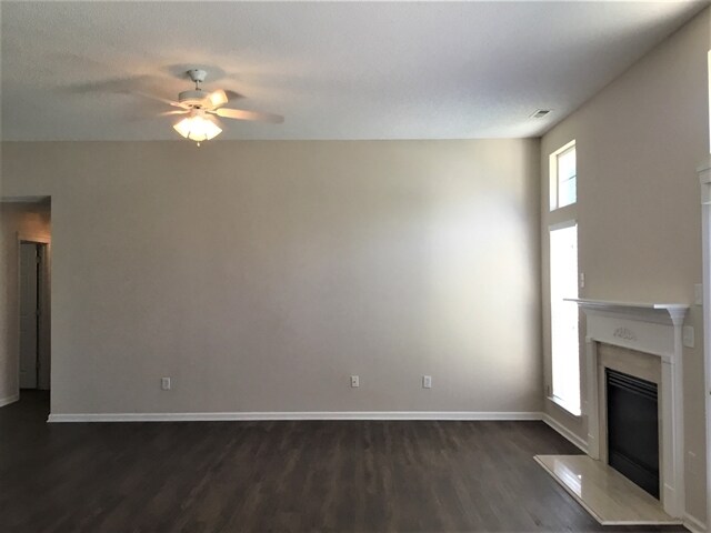 Foto del edificio - 2839 Oakglade Ct