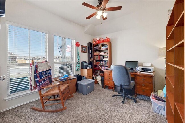 Foto del edificio - 101 Green Jay Dr