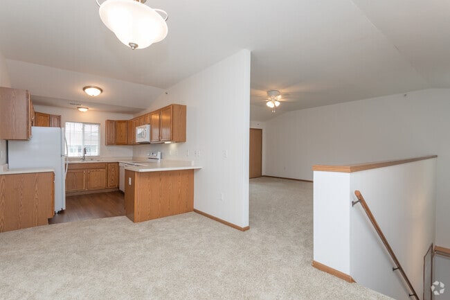 Suite - Regal Pointe Apartments