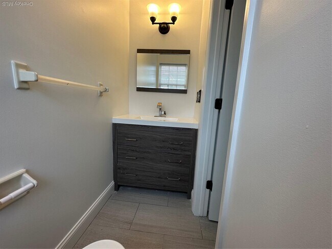 Foto del edificio - 256 Quassaick Ave