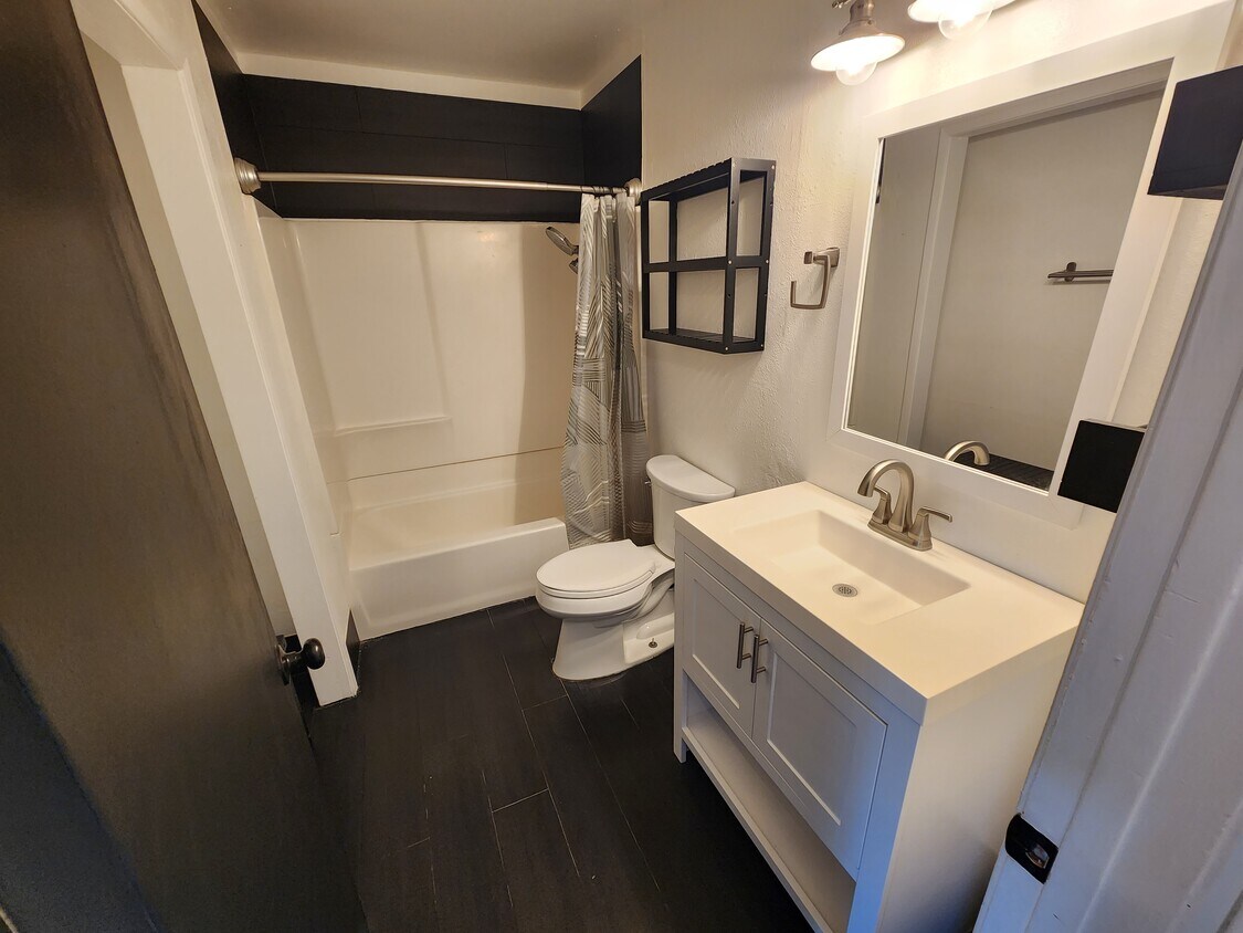 1147 Mona Way, Paso Robles, CA 93446 House Rental in Paso Robles, CA