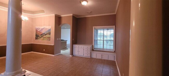 Building Photo - 3026 River Birch Dr