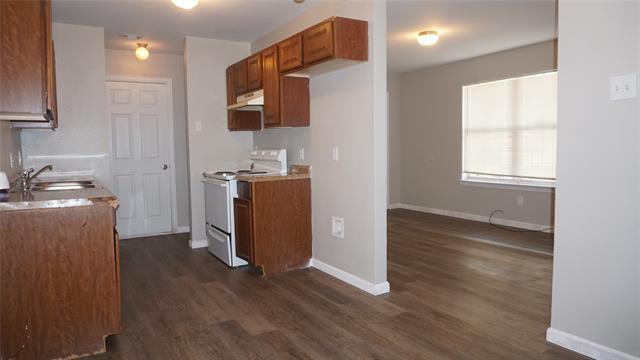 Foto del edificio - 2113 R. W. Bivens Ln