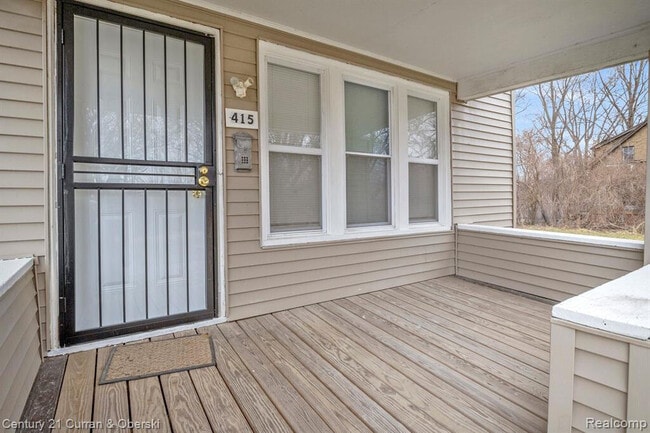 Foto del edificio - 415 Manistique St