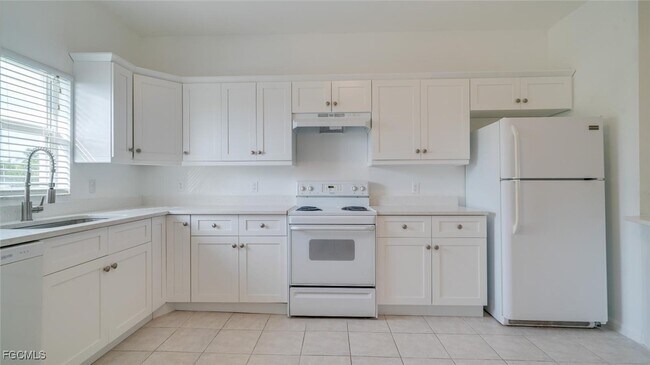 Foto del edificio - 5612 Rose Garden Rd
