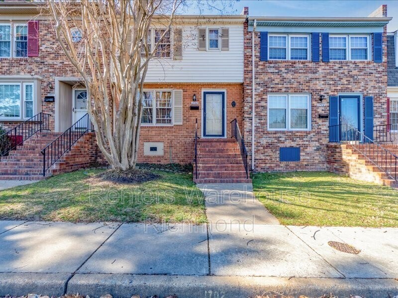 Primary Photo - 1702 Cambridge Ct