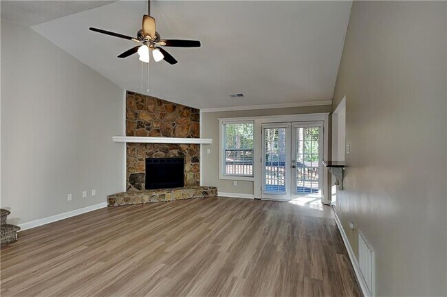 Building Photo - 3560 Pine Branches Ct