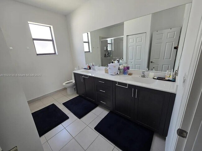 Foto del edificio - 518 SW 19th Way