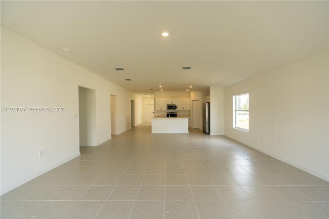 Foto del edificio - 17431 286th St