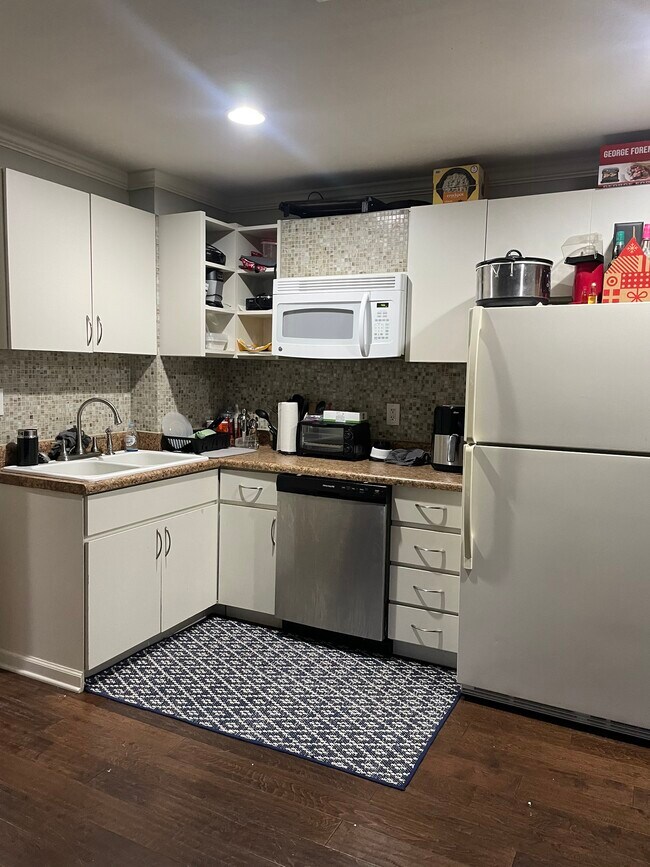 Foto del edificio - 740 Bayou Dr