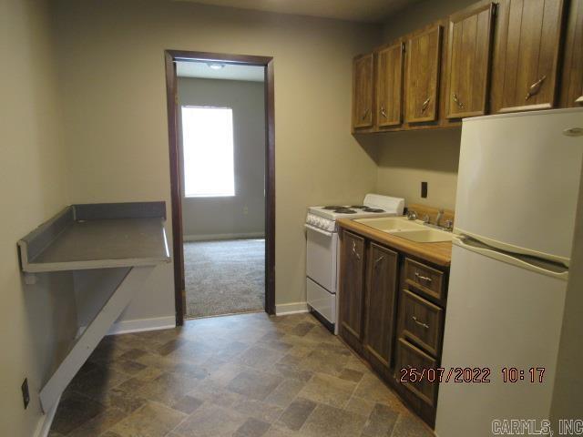 Building Photo - 1313 McNutt Rd