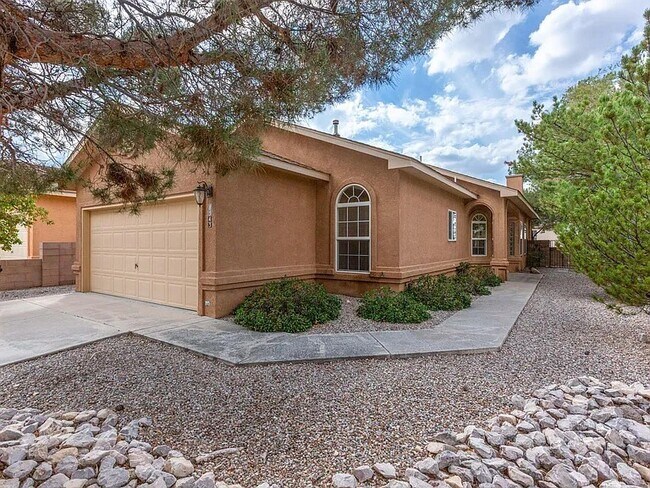 Foto del edificio - 8543 Murrelet Dr NE