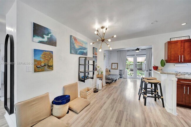Foto del edificio - 1790 NE 160th St