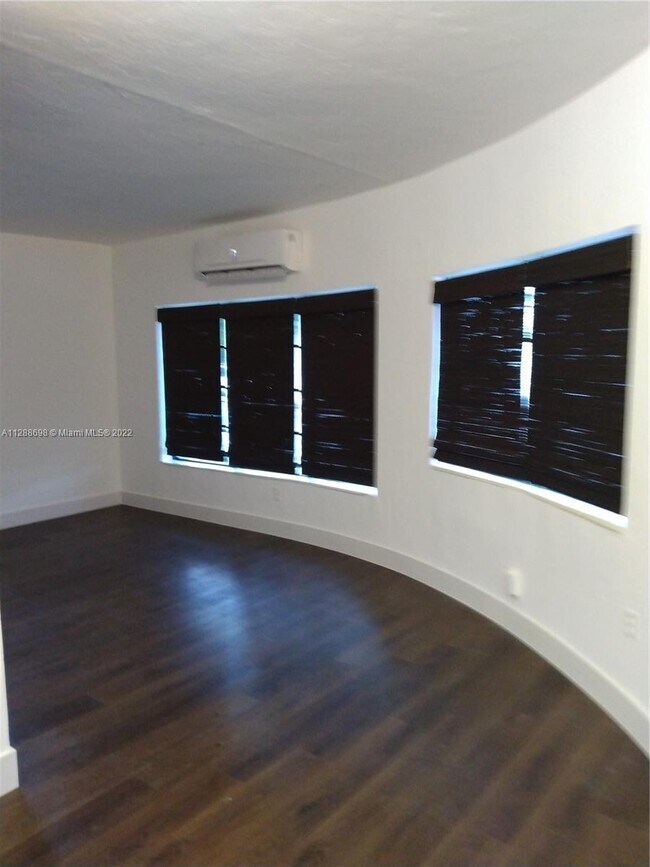 Building Photo - 245 83rd St