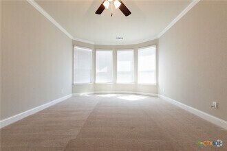 Building Photo - 846 Olive Ln