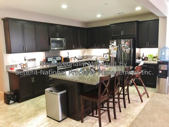 Building Photo - 29674 Eastbank Dr