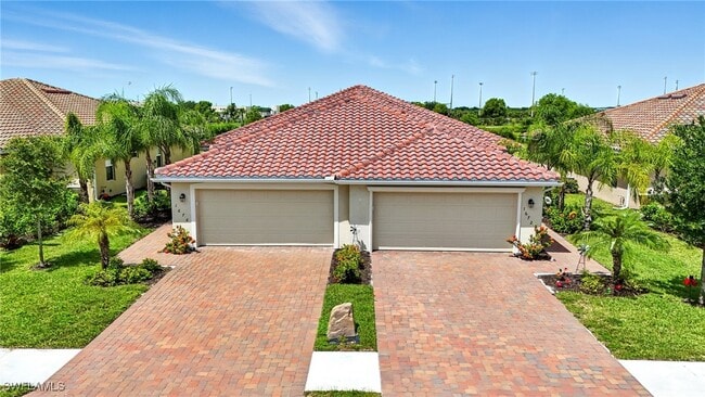 Building Photo - 1676 Alameda Dr
