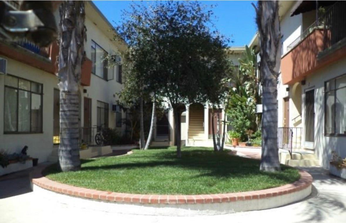 Foto del edificio - 6537 Troost Ave