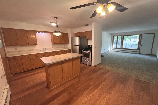 Foto del edificio - 2406 Fremont Ave