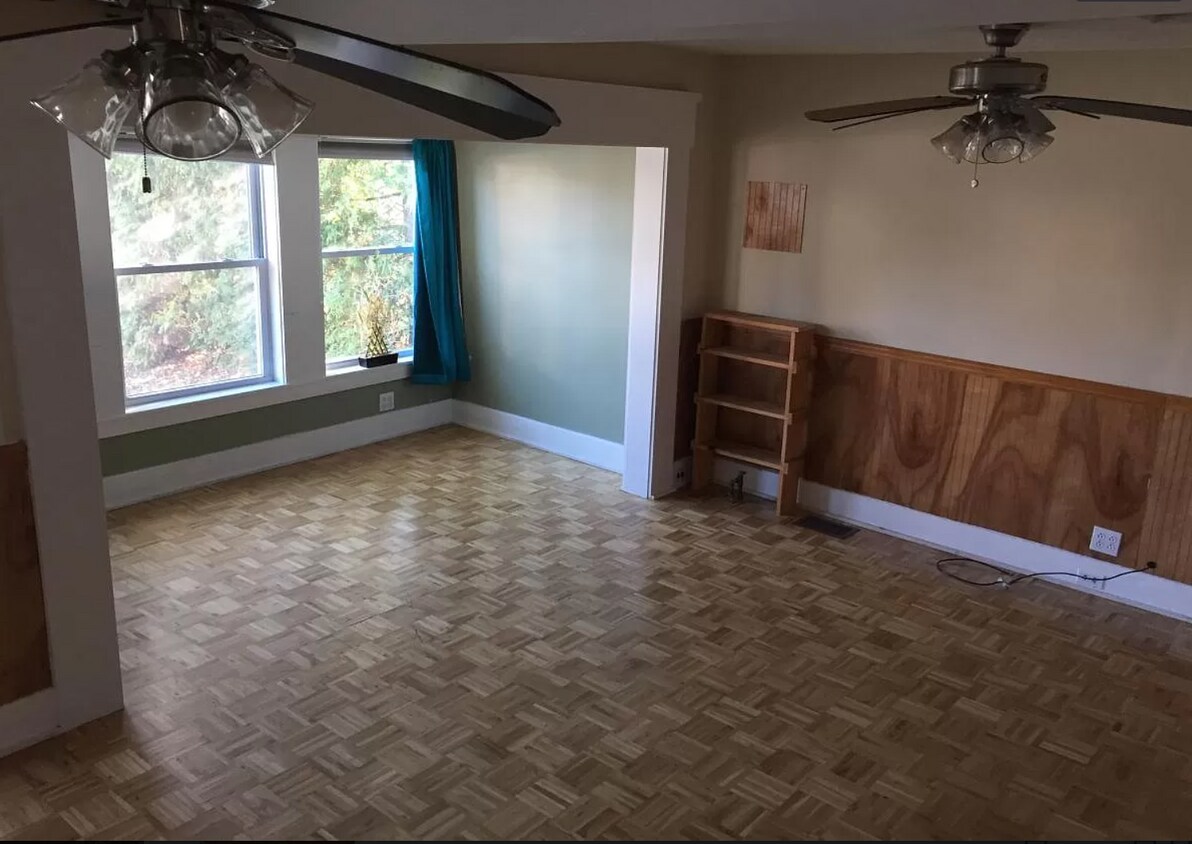 325 River Rd, Orrington, ME 04474 House Rental in Orrington, ME