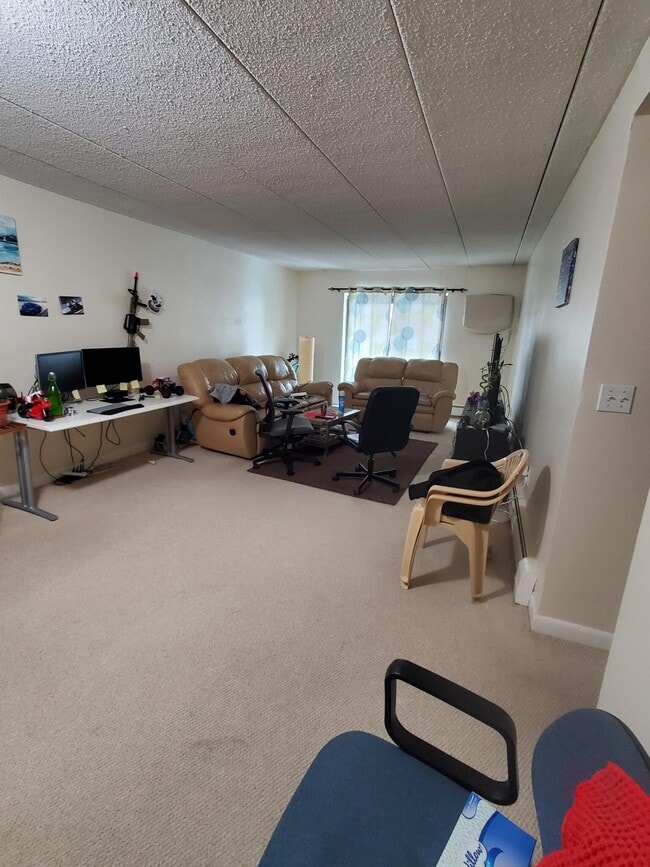 Building Photo - 16 Winter St