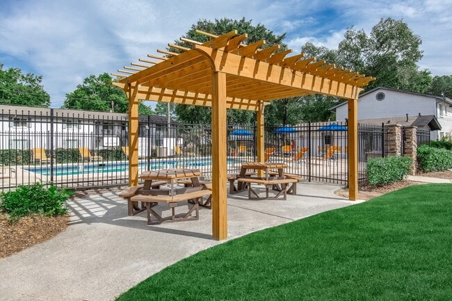 Arbors - Novus on Cobb Apartments