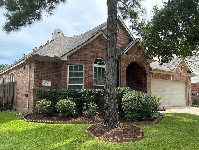 Foto del edificio - 4714 Autumn Orchard Ln